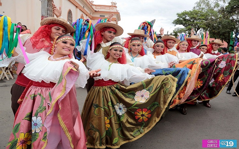 Familias celebran en grande el fin de semana lleno de actividades