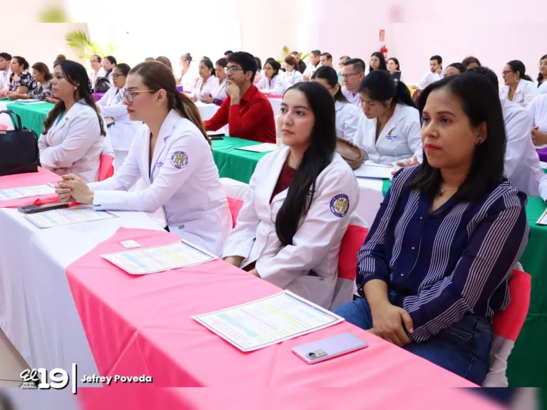 Especialistas participan en Congreso Nacional de Pediatría