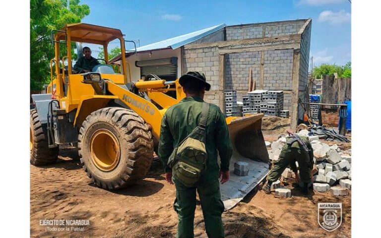 Cuerpo de Ingenieros realizó la inauguración de 200 metros lineales de adoquinado