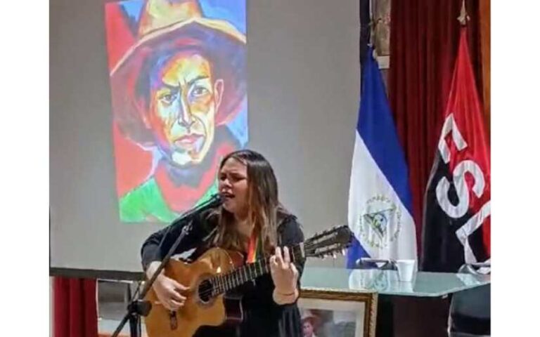 Celebran emotivo homenaje al General Augusto C. Sandino en Chile