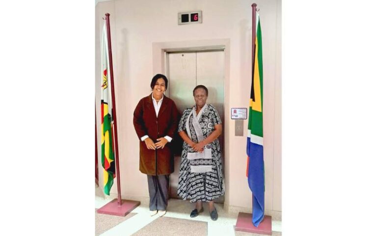 Compañera Nadeska Cuthbert en encuentros con embajadores acreditados en Zimbabwe