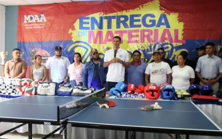 MDAA realiza su tercera distribución anual de equipamiento deportivo