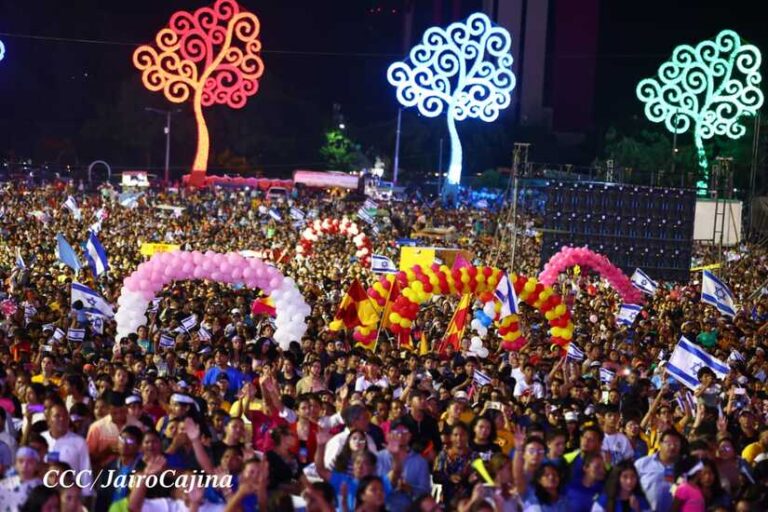 Celebran dos días de adoración y milagros en Managua