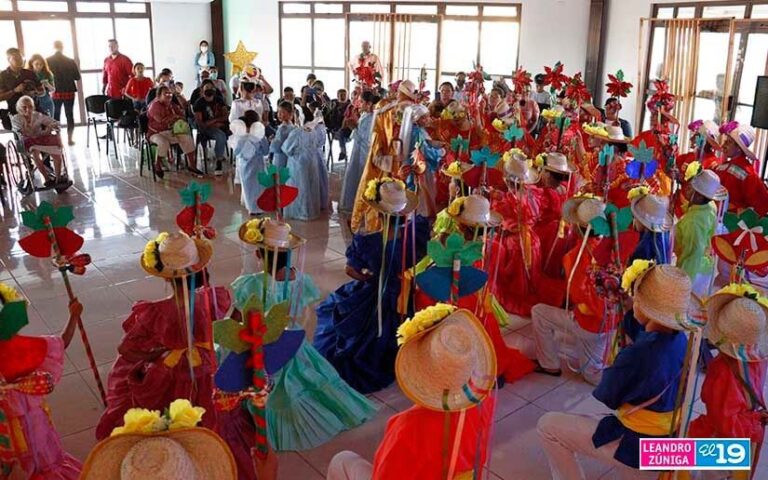 Realizan Gala artística “Todo Con Amor” en el Puerto Salvador Allende