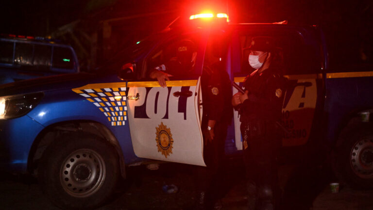 Asesinan a 6 personas en una piscina en Guatemala