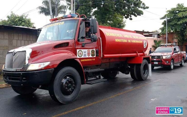Trasladan dos camiones de Bombero a Ciudad Antigua – Nueva Segovia