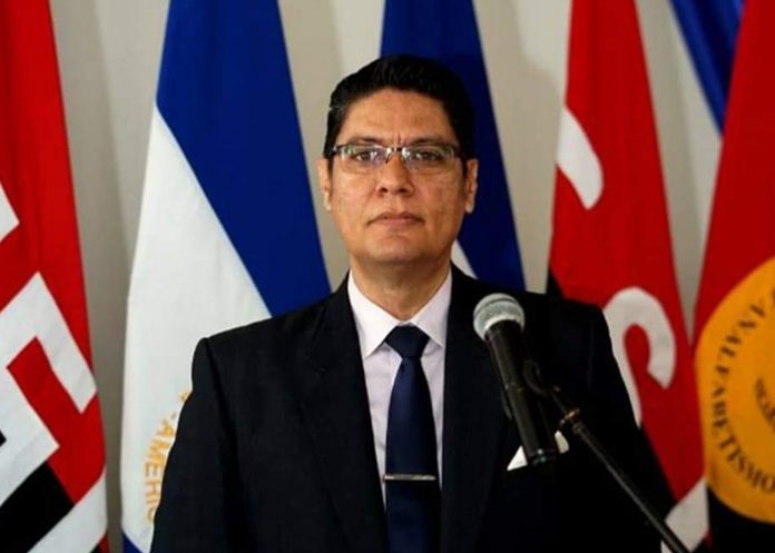 Harold Delgado recibe beneplácito como embajador de Colombia