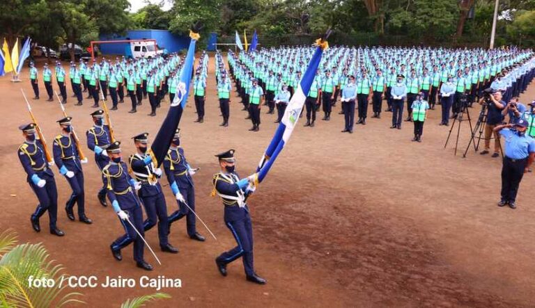Gradúan a 843 policías del curso básico policial