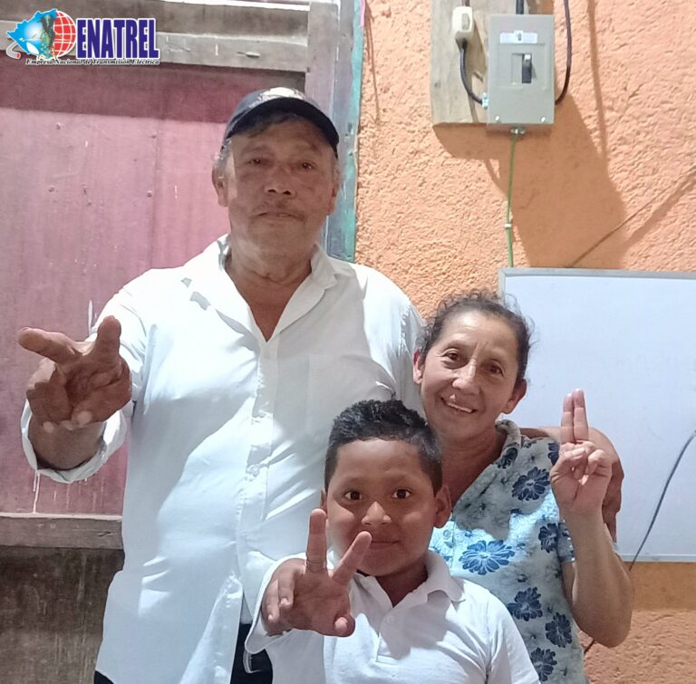 Energía eléctrica llega a comunidad “La Gloria” en San Juan de Río Coco