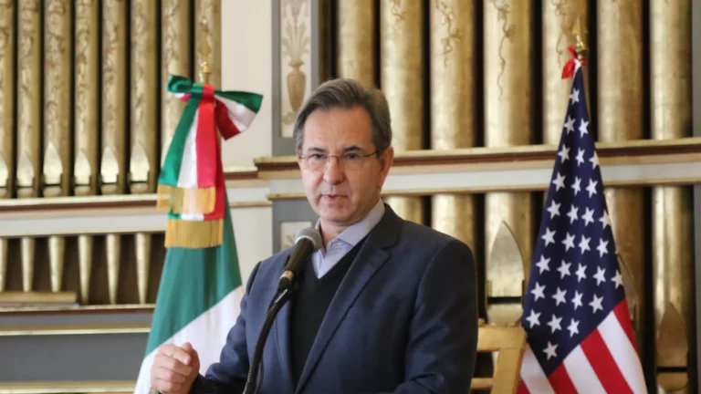 Ciudadanos estadounidenses son los que más trafican fentanilo, señala canciller de México