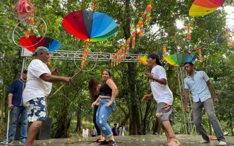 Realizan tardeada Amor de Verano en Nueva Guinea