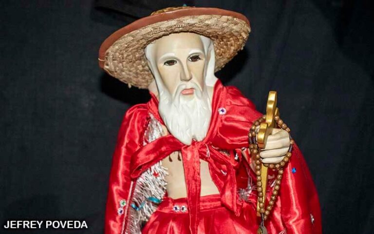 Familias disfrutan de la “Vela del Candil” en Masaya