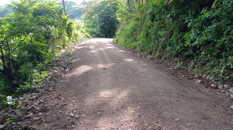 Rehabilitan 3km de caminos productivos en Juigalpa