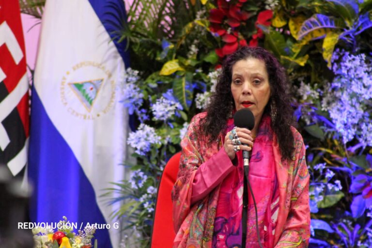 Vicepresidenta recuerda a las víctimas del terremoto de 1972