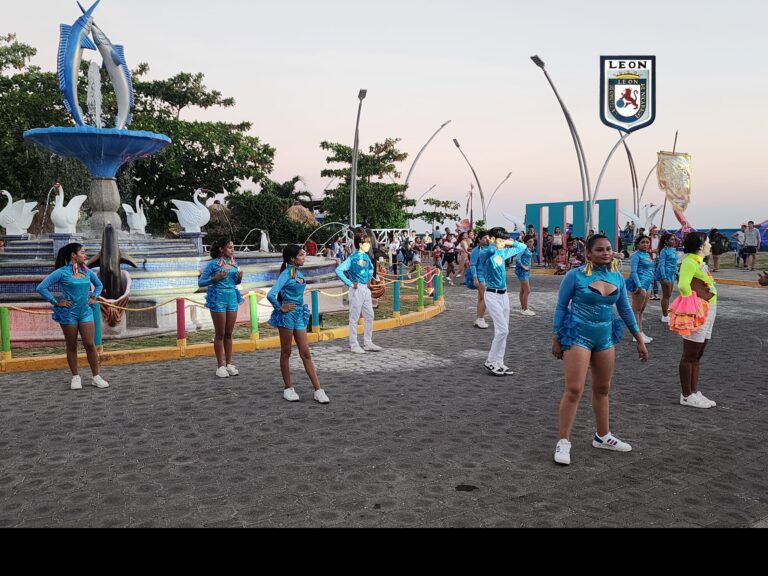Poneloya y Las Peñitas celebran Carnaval Playero