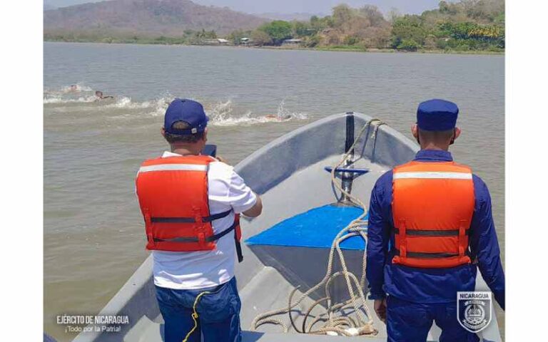 Competencia de Natación en Aguas Abiertas contó con la protección y seguridad de la Fuerza Naval