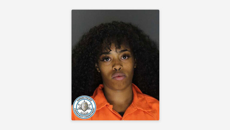 Mujer asesina y quema a su hija de 5 años