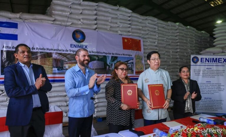 Nicaragua recibe trigo y urea de la República Popular China