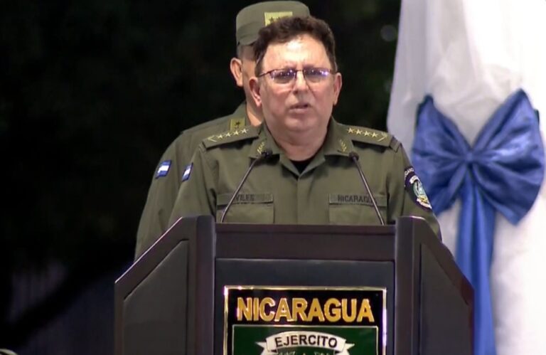 “Marcharemos leales, firmes y cohesionados en la defensa de la patria”, destaca General Julio César Avilés