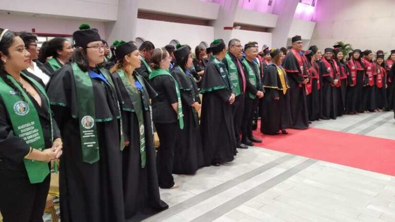 Protagonistas de la IV Feria Nacional de Becas Universitarias se gradúan de sus maestrías