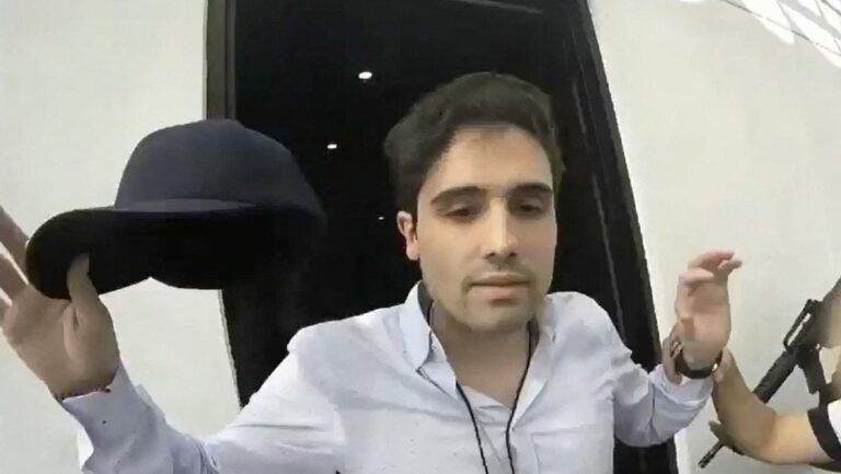 Extraditan a EEUU a hijo de ´El Chapo´ Guzmán