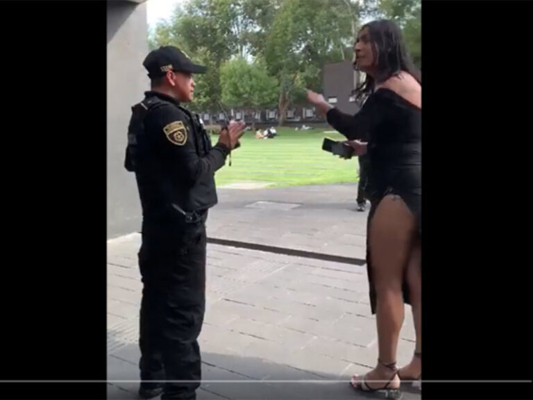 Mujer trans es expulsada de baños de Mujeres