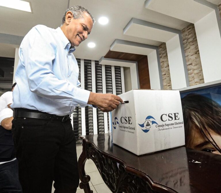 Votaciones transcurren en tranquilidad