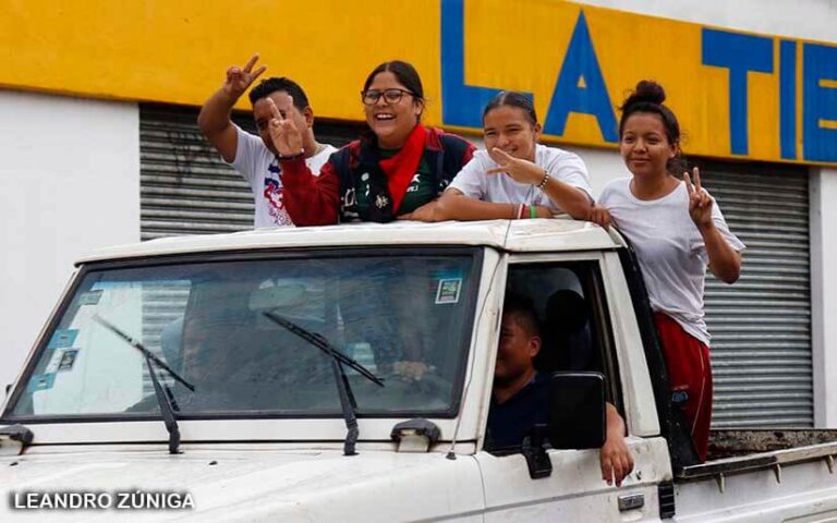 Militancia sandinista participa en caravana