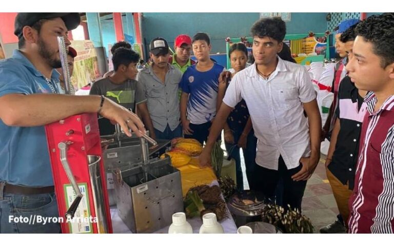 Se contó con la participación de Veterinaria Estrada, Veterinaria El Shadai, AGROFIG, SER-VIAGRO, Agro servicio CODINSA y las diferentes Instituciones que conforman el SNPCC.