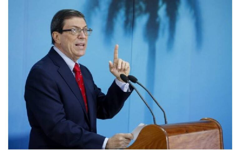 Compañero Bruno Rodríguez, Ministro de Relaciones Exteriores de Cuba saluda el 43/19