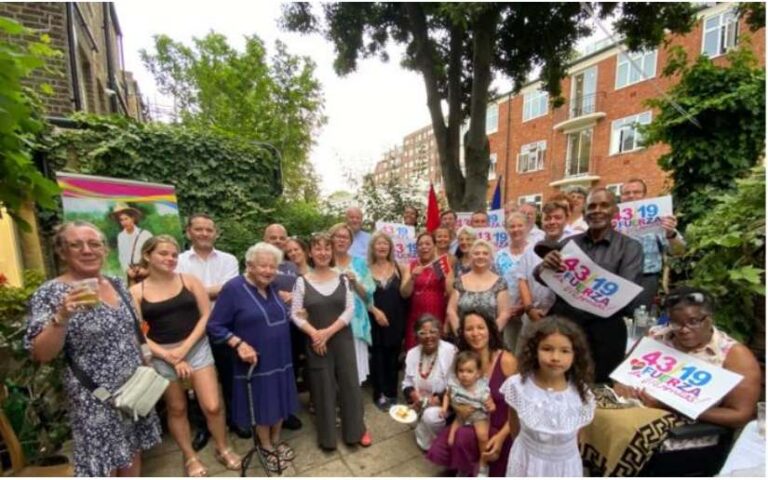 Celebramos en Londres 43 años de victorias