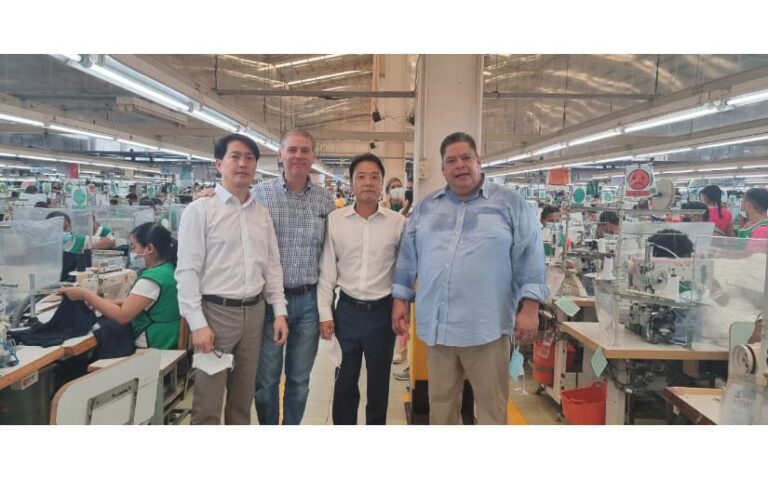 Visitan Empresa SAE-A Technotex S.A Textil vestuario