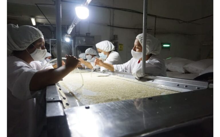 Gobierno de Nicaragua visita central de cooperativas del campo en León