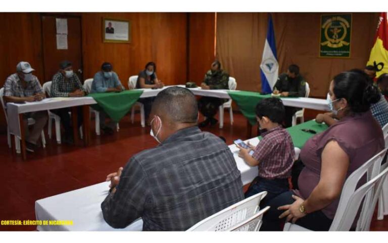 Ejército de Nicaragua participó en reunión con productores y ganaderos