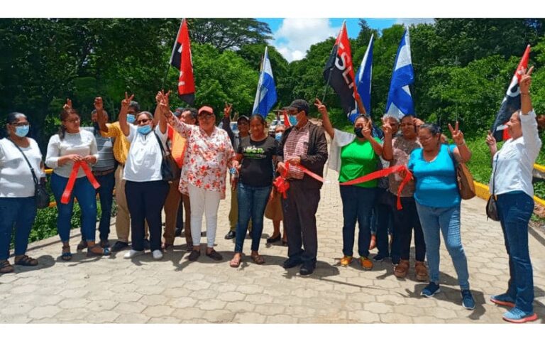 Gobierno local inaugura calle adoquina y certifica a empresarios turísticos en Jinotepe