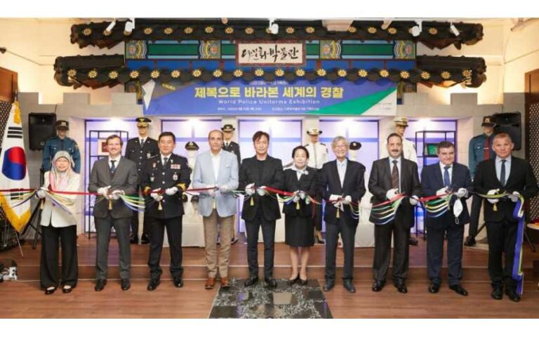 Nicaragua en ceremonia de exhibición mundial de uniformes de policía