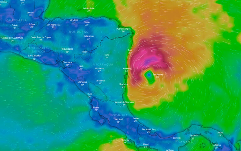 Julia ya es huracán categoría 1