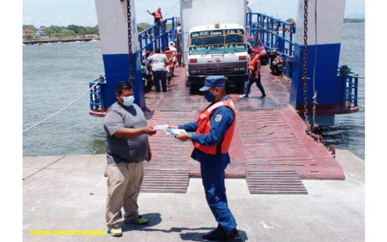 Ejército brindó seguridad e inspección a embarcaciones y flota pesquera industrial