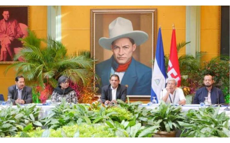 Autoridades de Nicaragua presentan el informe consolidado del Huracán Julia