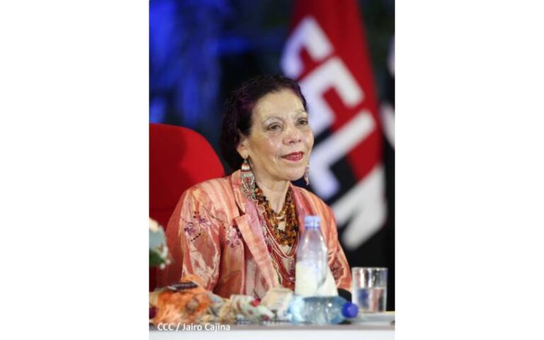 Compañera Rosario Murillo en Multinoticias (02-12-22)