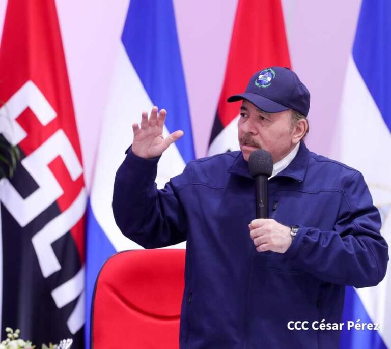 Presidente Daniel participará en el homenaje a Roberto Clemente