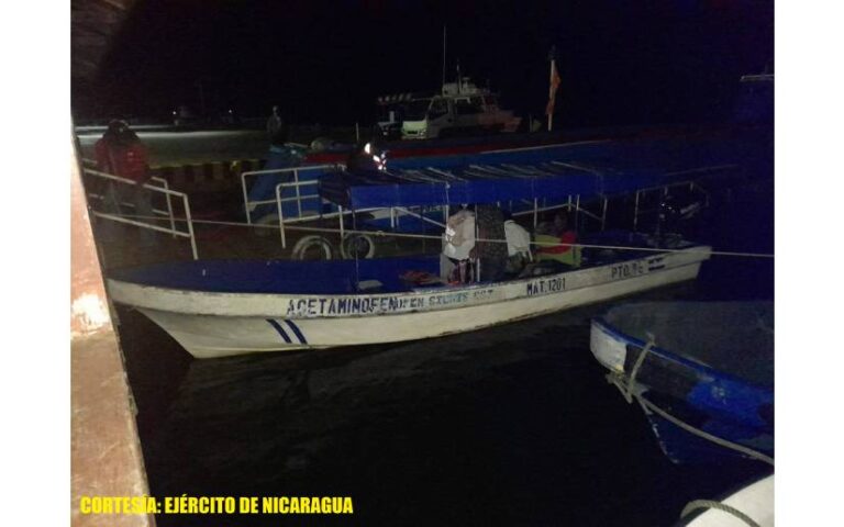 Fuerza Naval realiza búsqueda y rescate de embarcación con fallas en el motor