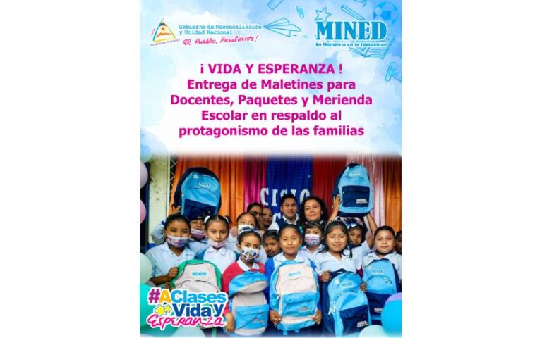Ministerio de Educación entrega Maletines para Docentes, Paquetes y Merienda Escolar