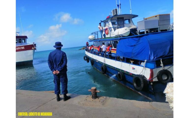 Fuerza Naval brinda protección e inspección a embarcaciones y flota pesquera industrial