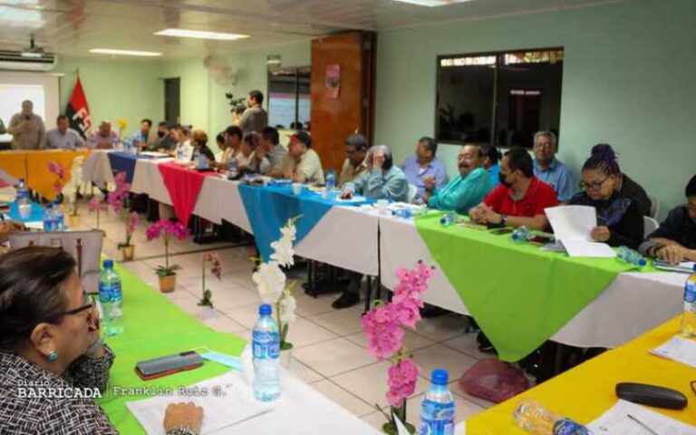 Sigue negociación de la nueva tabla salarial