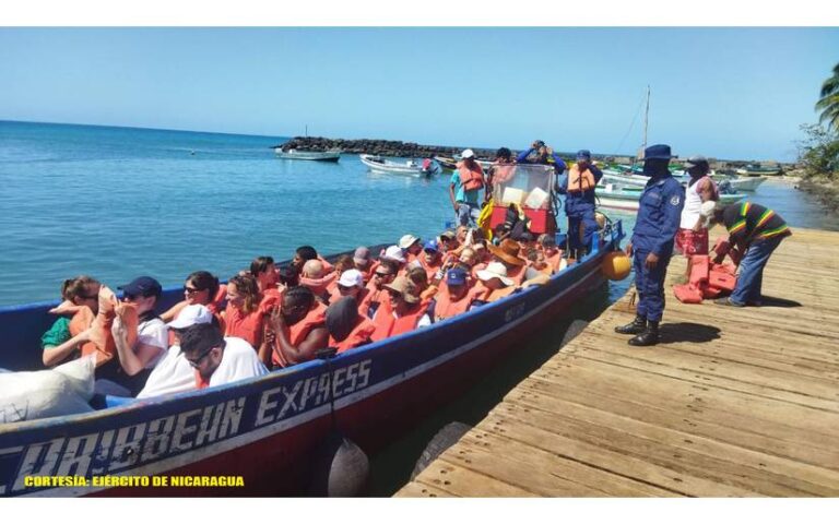 Fuerza Naval brinda protección, seguridad e inspección a embarcaciones