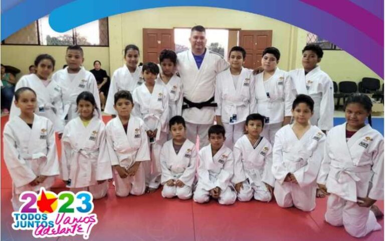 Inician juegos escolares municipales ¡Vida y Esperanza!