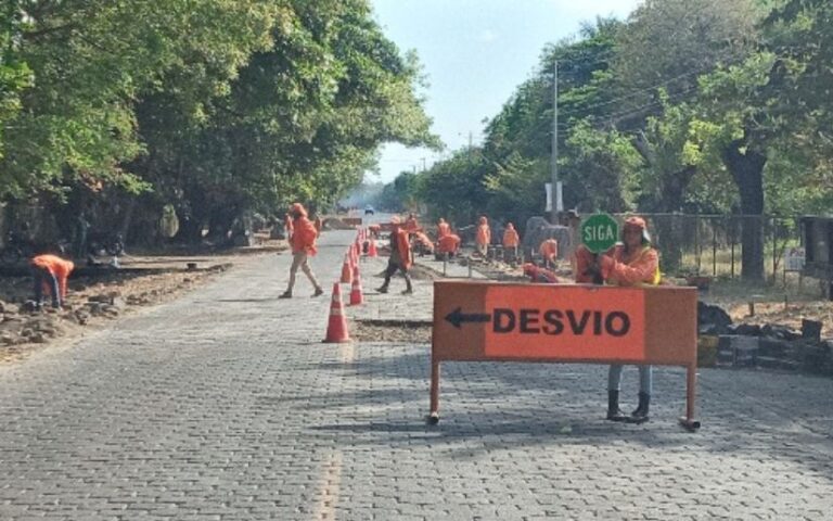 Realizan mantenimiento vial en corredores turísticos de Managua y León