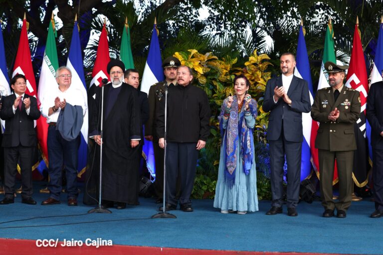 Presidente Daniel da la bienvenida a su homólogo de Irán, Ebrahim Raisi