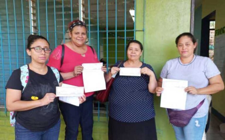 Entregan créditos a Mujeres Protagonistas de Usura Cero